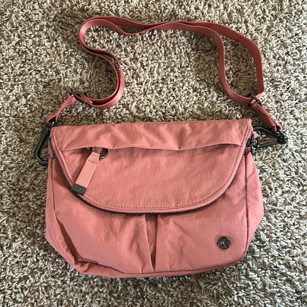 Lululemon All Night Festival Bag in Pink Savannah